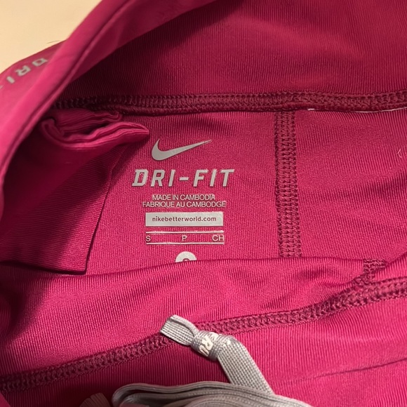 Nike Dri Fit Shorts - Picture 3 of 3